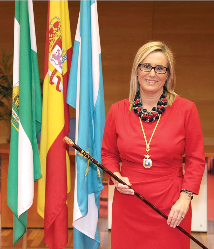 Ana Mula tog över borgmästarstaven i Fuengirola 29 november. Detta efter att hennes företrädare Esperanza Oña tvingats avgå för att kunna ägna sig åt regionalpolitiken. Foto: Ayto de Fuengirola